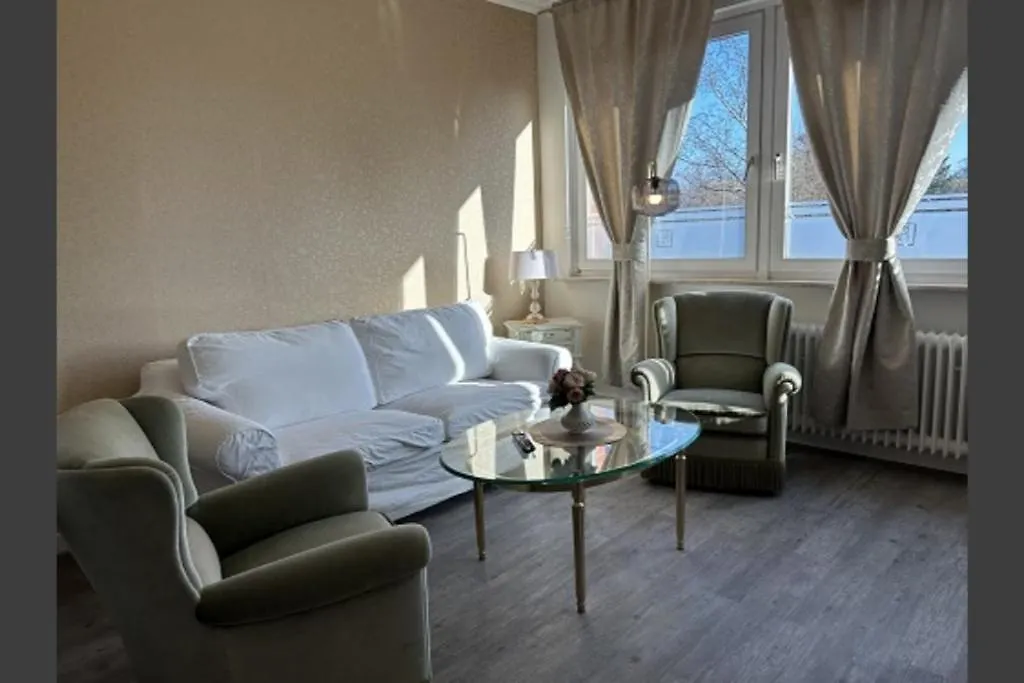 Studio-Apartment Shabby 47 Citynah, Retro & Modern Hamburg 0*,  Almanya